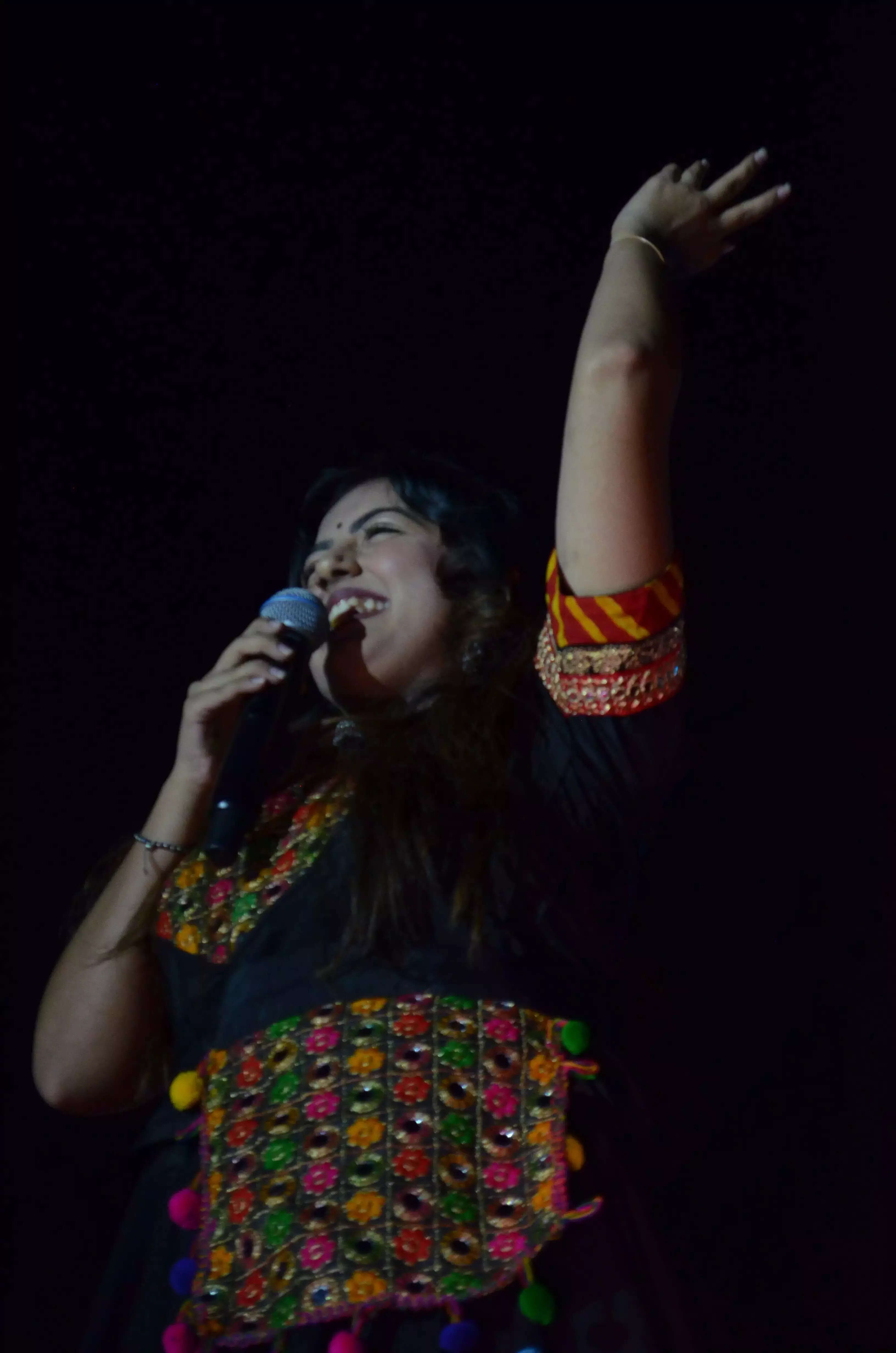 Basanti singing