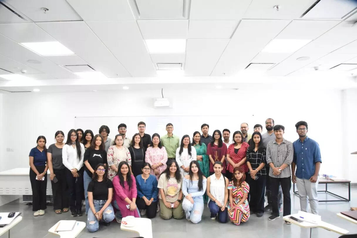 Prof Paranjape captivates students in inaugural lecture